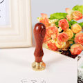 Miniatyrbilde 1 av 2: Klassisk Initialbokstav Messing Voksforseglingsstempel Med Trehåndtak Ny(TAKK)
