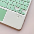 Miniatyrbillede 4 af 5: Ultra-tynd trådløst Bluetooth-tastatur med touchpad - Universelt genopladeligt tastatur til iPad iOS Android Windows-enheder