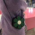Miniatyrbilde 5 av 5: Jentevesker i ny stil 2023, fasjonable blomster, diagonale barneverker