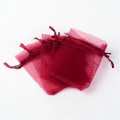 Pikkukuva 2 / 2: 25 st. Vinröda organza påsar 7 x9 cm.
