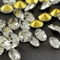 Miniatyrbillede 1 af 2: 100 Vita koniska Swarovski kristaller för inlägg Ø 4,2-4,4 mm.