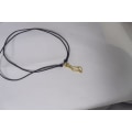 Miniatyrbilde 2 av 3: Ställbar läder halsband med guldpläterad kattformad hänge 1 svart