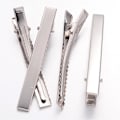 Miniatyrbilde 1 av 2: 6 st Silverfärgade hårklämmor 7,7 cm. långa och 9 mm breda