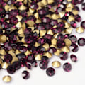 Pikkukuva 1 / 2: 25 Mörk ametist koniska Swarovski kristaller för inlägg Ø 6  mm.