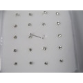 Miniatyrbild 2 av 3: Obs 5 st Näspiercing i Silver Med kloinfattad 1,5 mm  vit strass