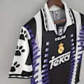 Miniatyrbillede 2 af 7: REAL MADRID 1997 - 1998 TREDJE TRØJE Herre Retro Fodboldtrøje S
