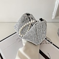 Pikkukuva 3 / 5: Kimaltava strassi olkalaukku iltakäyttöön, naisten ylellinen kiiltävä käsilaukku crossbody-laukku, 1 kpl - hopea