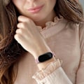 Miniatyrbilde 6 av 7: Armbånd Kompatibelt med Xiaomi 8 Menn Kvinner, Metallarmbånd for Xiaomi Mi Band 8 Magnetisk Rustfritt Stål Mesh Armbånd med Sterk Magnetisme Rose Powder