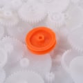 Miniatyrbillede 2 af 3: Reserve-remskiver og tandhjulsæt med 60 stykker | Til robotteknologi, droner, RC-biler | Ideel til gør-det-selv-projekter, hvid, 60 stykker, plast