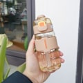 Pikkukuva 1 / 7: Urheiluvetolaukku oljella, juomapullo 390-760 ml, keltainen A