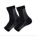 Pikkukuva 3 / 5: Nilkkasuojat, ulkoilmakuntoilusuukat, urheilun suojaavat avovarpaalliset kompressiosukat, joustavat sukat, kompressiosukat White background and black dots L/XL