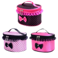 Pikkukuva 1 / 4: Polka Dot -kuvioinen matkalaukku meikkipussi vaaleanpunainen