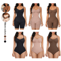 Pikkukuva 7 / 7: Naisten muotoillut sukkahousut säädettävllä olkaimella jumpsuit skin XXL