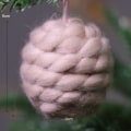 Miniatyrbilde 10 av 10: Julepynt i ullfilt - Hengepynt til DIY-juletrær White Christmas Tree