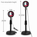 Miniatyrbillede 4 af 5: Solnedgangsprojektionslampe Regnbue Atmosfære Nattelys Solnedgangslys Til Soveværelse Værelse Dekoration Baggrundsvæg Tiktok Bordlampe（Regnbue 36.5 stand）