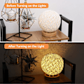 Miniatyrbillede 2 af 5: Træbordlampe, LED-natlygtelampe med håndstrikket flettet rattan kugle og USB-oplader (hvid)