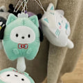 Pikkukuva 3 / 5: Sanrio Kuromi Ristipukeutuva Kissa Nukke Avaimenperä Reppu Riippuva Pehmolelut（A6 Avaimenperä）