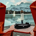 Pikkukuva 5 / 5: Uusi aurinkokäyttöinen Bluetooth-kaiutin taskulampulla, urheilun FM-radio, USB-innovatiivinen kaiutin, sopii ulkoiluun, kotitreeniin, urheiluun jne. (musta)