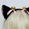 Miniatyrbillede 5 af 5: Japansk Lolita Cosplay Pandebånd Sød Kunstig Pels Plys Katteører Hårbøjle Med Klokker Bue Maskerade Anime Fest Kostume（Sort）
