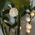 Miniatyrbild 5 av 5: 10-LED batteridriven ljusslinga med bollformade lampor (1,5 m, silver)