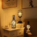 Miniatyrbild 5 av 5: Svart metalltrådsbordslampa - Rött vinglasformat modernt järnkorg nattljus