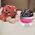 Miniatyrbilde 5 av 5: Nattlys Stjernehimmel Projektor Babylys 360 Roterbar Stjernelys LED Stjernehimmel Projektor med 8 Fargerike Projeksjonslys