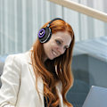Miniatyrbillede 3 af 3: AKZ-K69 2023 Headset Bluetooth-headset med stort batteri, lysende åndedrætslys, F272