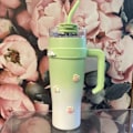 Miniatyrbild 5 av 8: Bil Isolerad Mugg Rostfritt Stål 1250ML med Sugrör Isolerade Tumblers för Utomhusresor Gradient Grön
