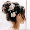 Miniatyrbilde 3 av 5: 2 stk Beige Garn Blomst Blad Legering Hårklipp Gjenbrukbar DIY Hårstyling Verktøy for Kvinner Jenter
