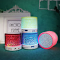 Pikkukuva 5 / 5: Kaiutin - Bluetooth LED-valolla - Kannettava ja Mini Musta