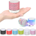 Pikkukuva 1 / 5: Kaiutin - Bluetooth LED-valolla - Kannettava ja Mini Musta