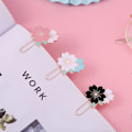 Miniatyrbillede 3 af 5: Sakura Papirclips Søde Farverige 3-pak Sakura Formede Bogmærker med Blomsterdesign