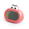 Miniatyrbild 1 av 2: Digital väckarklocka med inomhustemperatur, batteridriven, 12/24h-visning för sovrum, tunga sovare, barn, resor, badrum, skrivbord, smart klocka, röd O