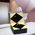 Miniatyrbillede 2 af 5: Kreativt Terning Design Ringæske Opbevaringsetui Bryllups Smykke Display Holder Gave-ZZY