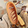 Miniatyrbild 5 av 5: Kreativ Söt Rolig Ansiktssimulering Tema Äkta Mat Toast Varmkorv Bröd Karaktär Mjuk Fylld Yta Kläder Dragkedja Pennfodral - Toast