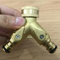 Miniatyrbilde 5 av 5: Messing Nippel Kobling Hagekran Splitter Y-type 2-veis Kuleventil Adapter Q