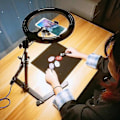 Miniatyrbilde 1 av 5: Overhead Ramme + 26cm Ringlys + Robotarm + Mobiltelefon Skrivebordsbrakett Lazy Overhead Shooting Brakett Fyllelys