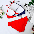 Miniatyrbilde 3 av 4: Bikinisett for kvinner med fargeblokker, polstret push-up badedrakt, halter-nakke badedrakt Dark Blue Red L