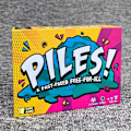 Pikkukuva 1 / 3: English version of piles! Nopeatempoinen, kaikkien vastaan kaikkia -korttipeli