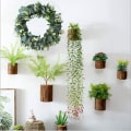 Miniatyrbillede 5 af 5: Kunstig Eucalyptus Krans Garland Grøn Dørkrans Vægkranse Plastikkrans Påskedekoration , Væggen, 33cm