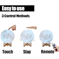 Miniatyrbillede 3 af 5: Månelampe Belysning Månelys 15cm med Fjernbetjening & Touch Control, Justerbar Lysstyrke USB Genopladelig Lunar Lys, Gave