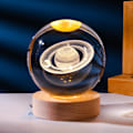 Miniatyrbilde 1 av 5: 3D Saturn Planet Krystallkule Nattlys Lampe, Space Galaxy Krystallkule med Tretrebase, 3D Gravert Solsystem Krystallkule med LED Lysbase saturn