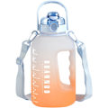 Pikkukuva 1 / 5: 2,2 litran vesipullo BPA-vapaa 2,2 litran juomapullo oljella ja aikamerkinnöillä Vesi pullo Gradient Värit orange