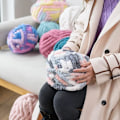 Miniatyrbild 5 av 5: 2 st Chunky Knit Chenille Garn för Hand Stickning Filtar, Super Mjuk Stor Jumbo Filt Garn (Beige)