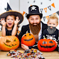 Pikkukuva 5 / 5: 4 kpl tekopartoja, Halloween-parta, joulupukin parta, valkoinen pitkä hius, musta parta, juhlaparta
