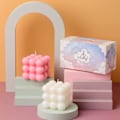 Miniatyrbillede 4 af 5: Boblelys - Terningformede Soyvokslys, Hjemmedekoration Lys, Duftlys Sæt 2 Stykker, Til Hjemmet og Gave (Hvid+Pink)