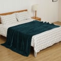 Miniatyrbillede 2 af 5: Kælen blød, fluffy ekstra blød og varm tæppe, flannel fleece tæppe, rynke-resistent/anti-misfarvning som et sofatæppe eller sengetæppe green 150*200cm