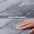 Miniatyrbillede 5 af 5: Memory Foam Bademåtte, 40 x 60 cm, Ekstra Blød Skridsikker Bademåtte, Super Absorberende Bademåtter til Badeværelsesgulv, Maskinvaskbar  Lysegrå Light Grey