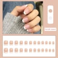 Pikkukuva 2 / 5: 24 kpl tekonkynnet liimalla - Lyhyet tekonkynnet - Täysittainen ranskalainen kynsi - Lyhyet kynsien koristeet (Nude Pink White Simple)