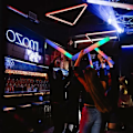 Miniatyrbilde 6 av 6: LED Skum Glow Sticks, Bulk Glow Sticks, Selvlysende Festartikler med 3 Moduser Fargerik Blinking, Neon Festgaver(50 stk)